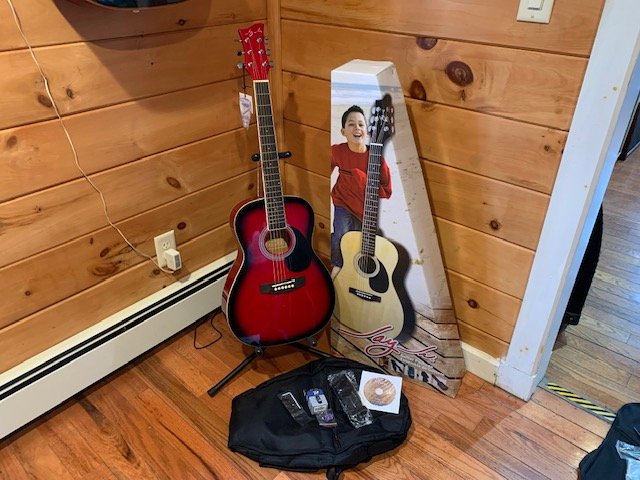 Jay Turser 3/4 Size Guitar Pack. Red Sunburst