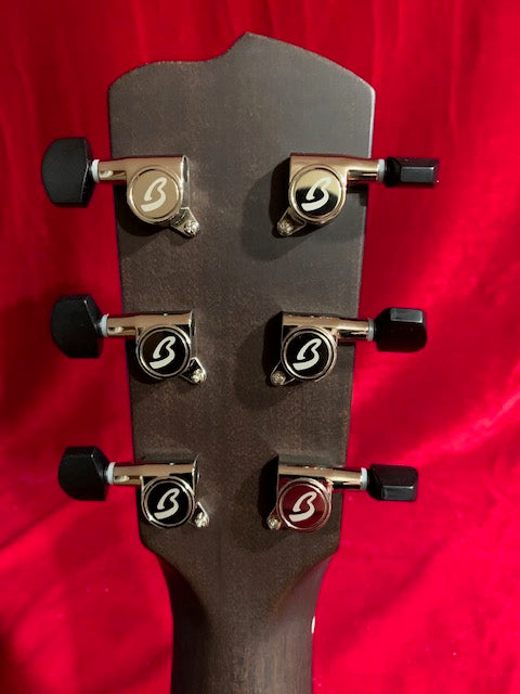 Breedlove RTC-SRce Roots Concert w/ Breedlove Case