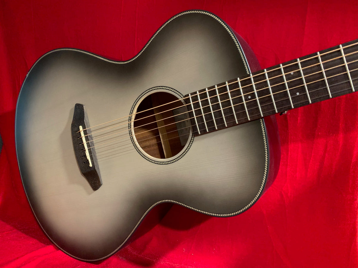Breedlove Discovery S Concert Satin European Spruce-African Mahogany HB Acoustic Guitar Ghost Burst