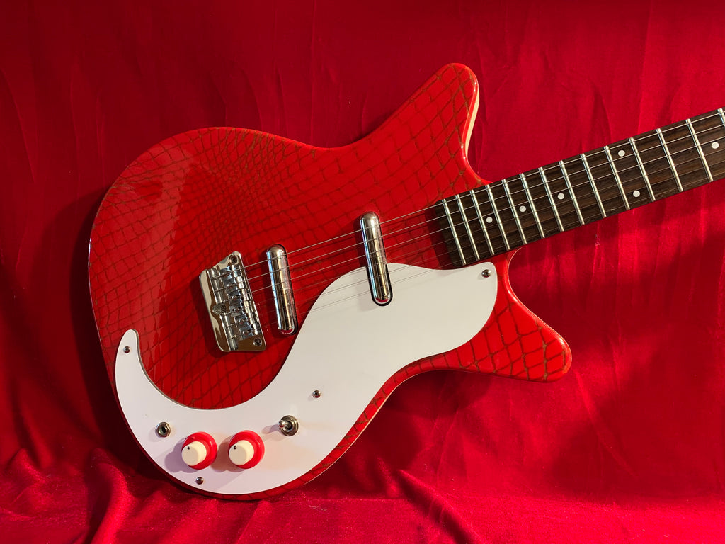 Danelectro Red Six String-C