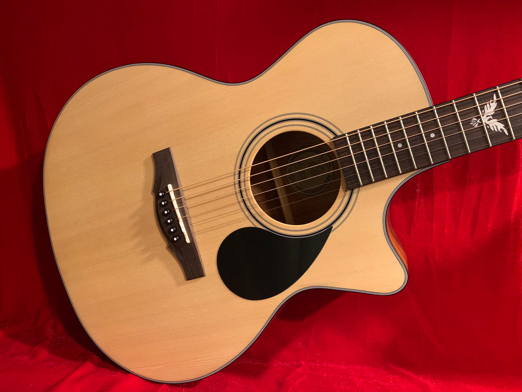 Kepma Fenix FGA1-130A Grand Auditorium Acoustic/Electric Natural - w/Gig Bag